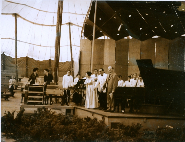 Exotic Birds Perf. Aspen 1962